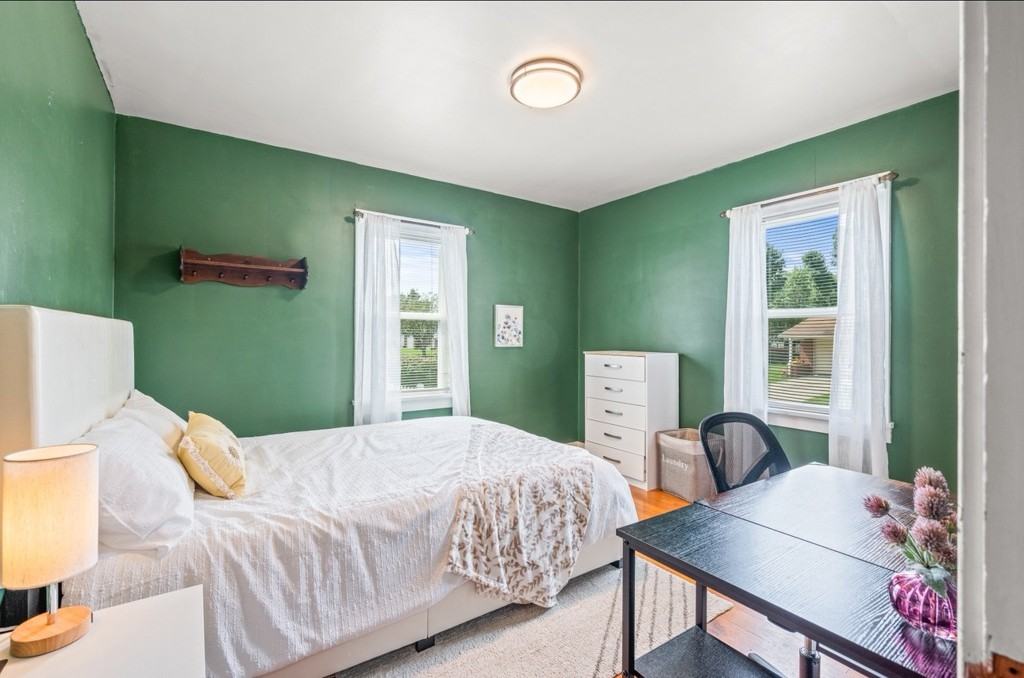 2637 17th St - Photo 3 of 12