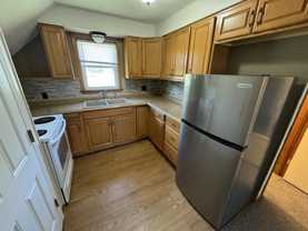 911 Nw 8th St #3 - Photo 1 of 1