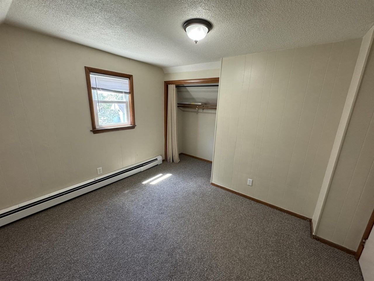 911 Nw 8th St #3 - Photo 3 of 16