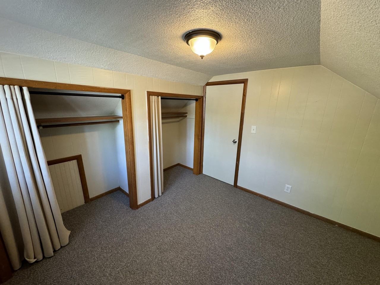 911 Nw 8th St #3 - Photo 6 of 16