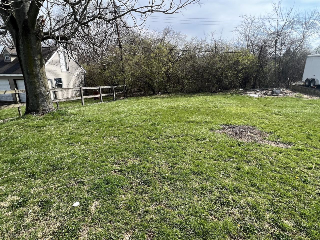 2048 Parrish Ave - Photo 2 of 14