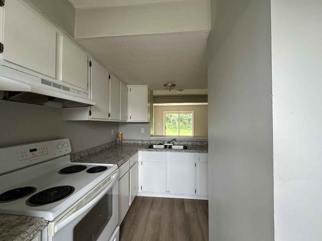 1235 Green Valley Dr #B - Photo 2 of 7