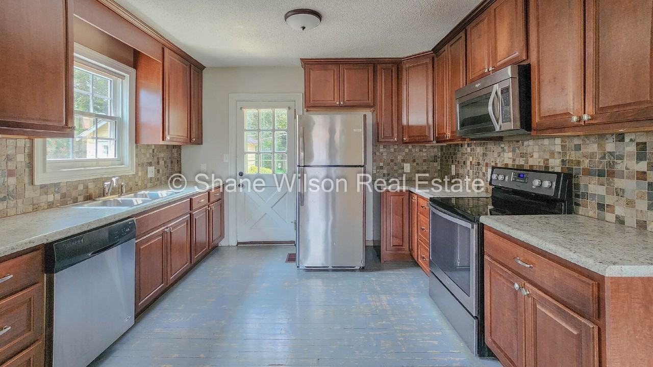501 Sharondale Rd - Photo 5 of 22