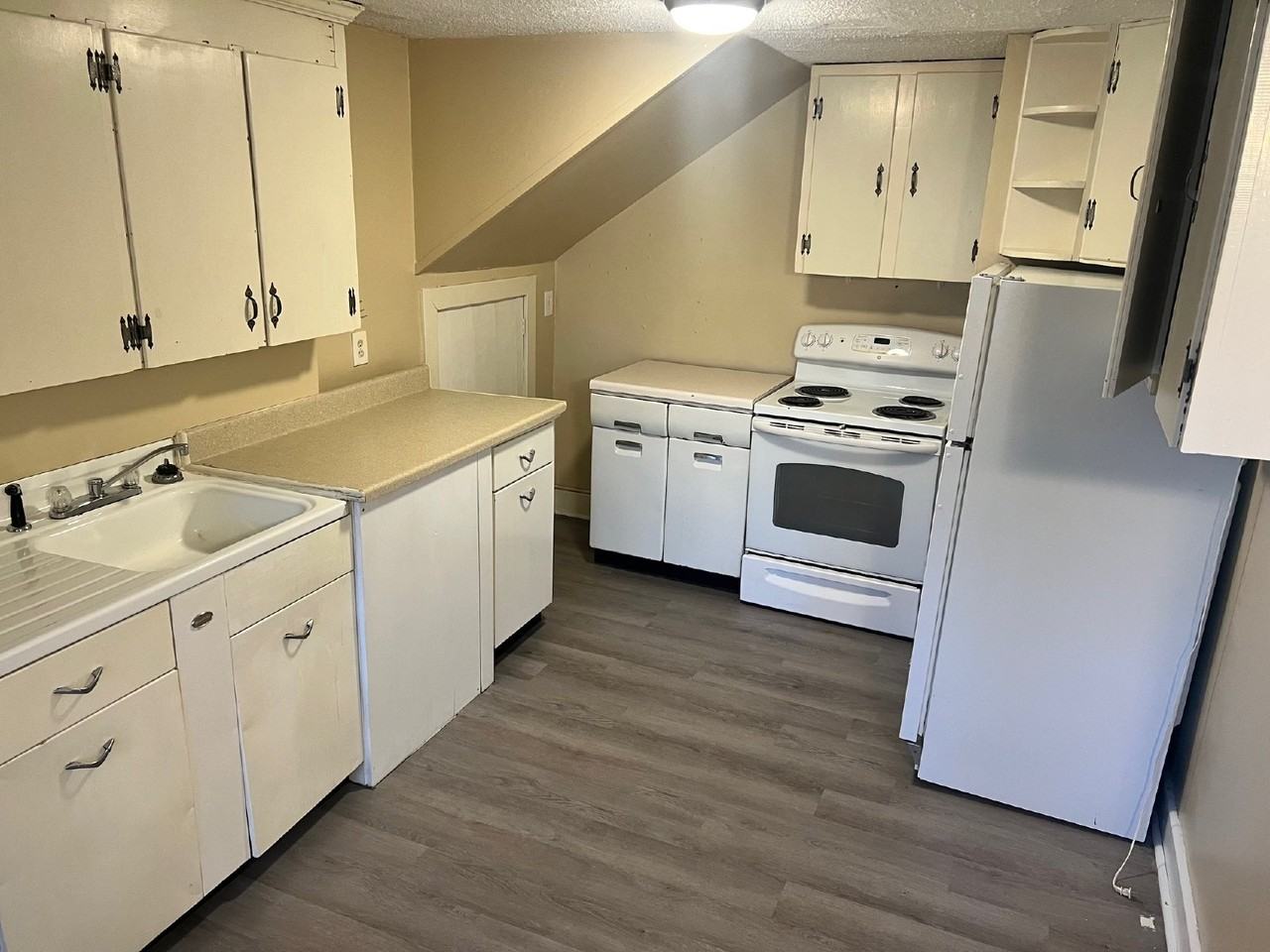 9922 Mcgaheysville Rd #A - Photo 3 of 44