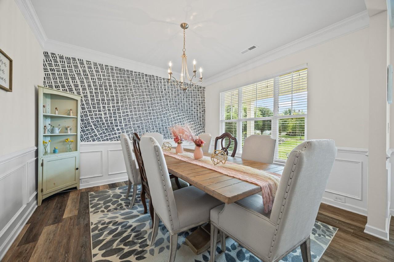 2425 Chinkapin Ct - Photo 4 of 30