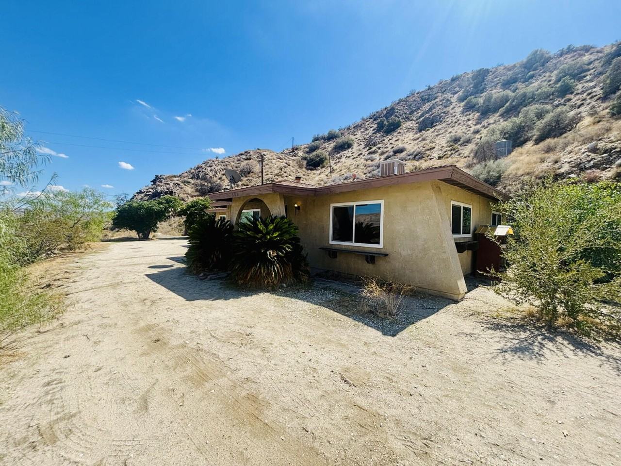 50045 Big Morongo Canyon Rd - Photo 2 of 46
