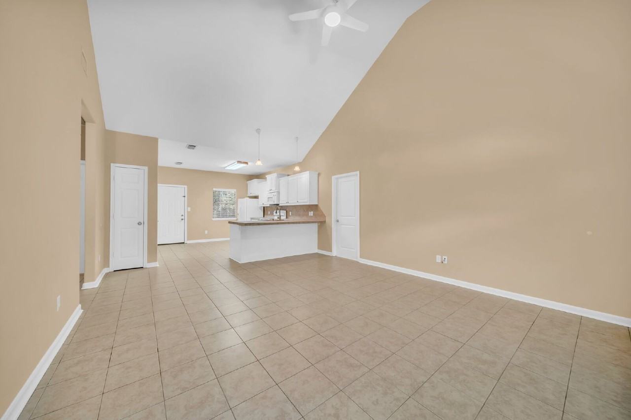 1213 Oxon Run - Photo 6 of 26