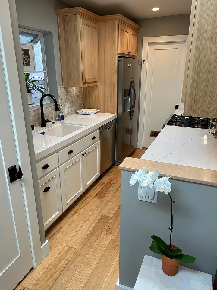 8 Locke Ln - Photo 2 of 6