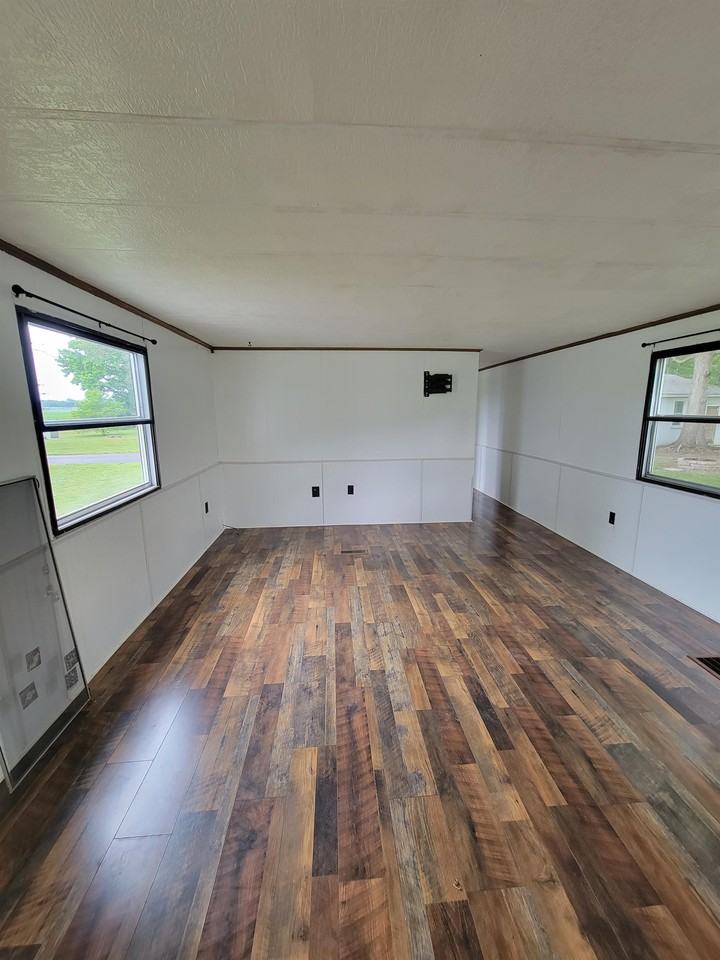 26750 Line Rd - Photo 2 of 10