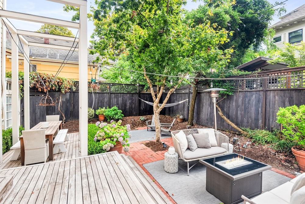 2234 Nw Johnson St #A - Photo 5 of 36