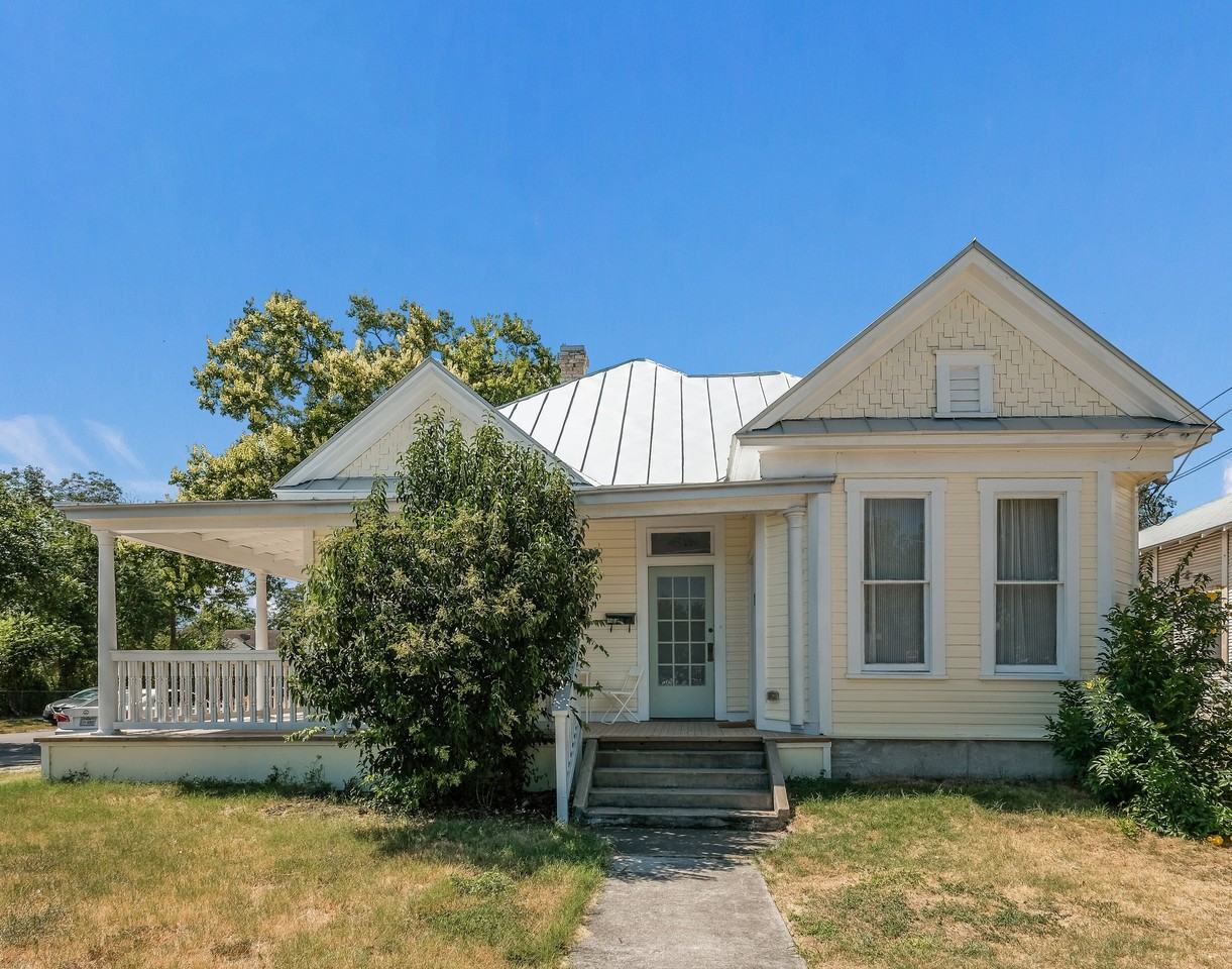 732 Lamar St #1 - Photo 5 of 10