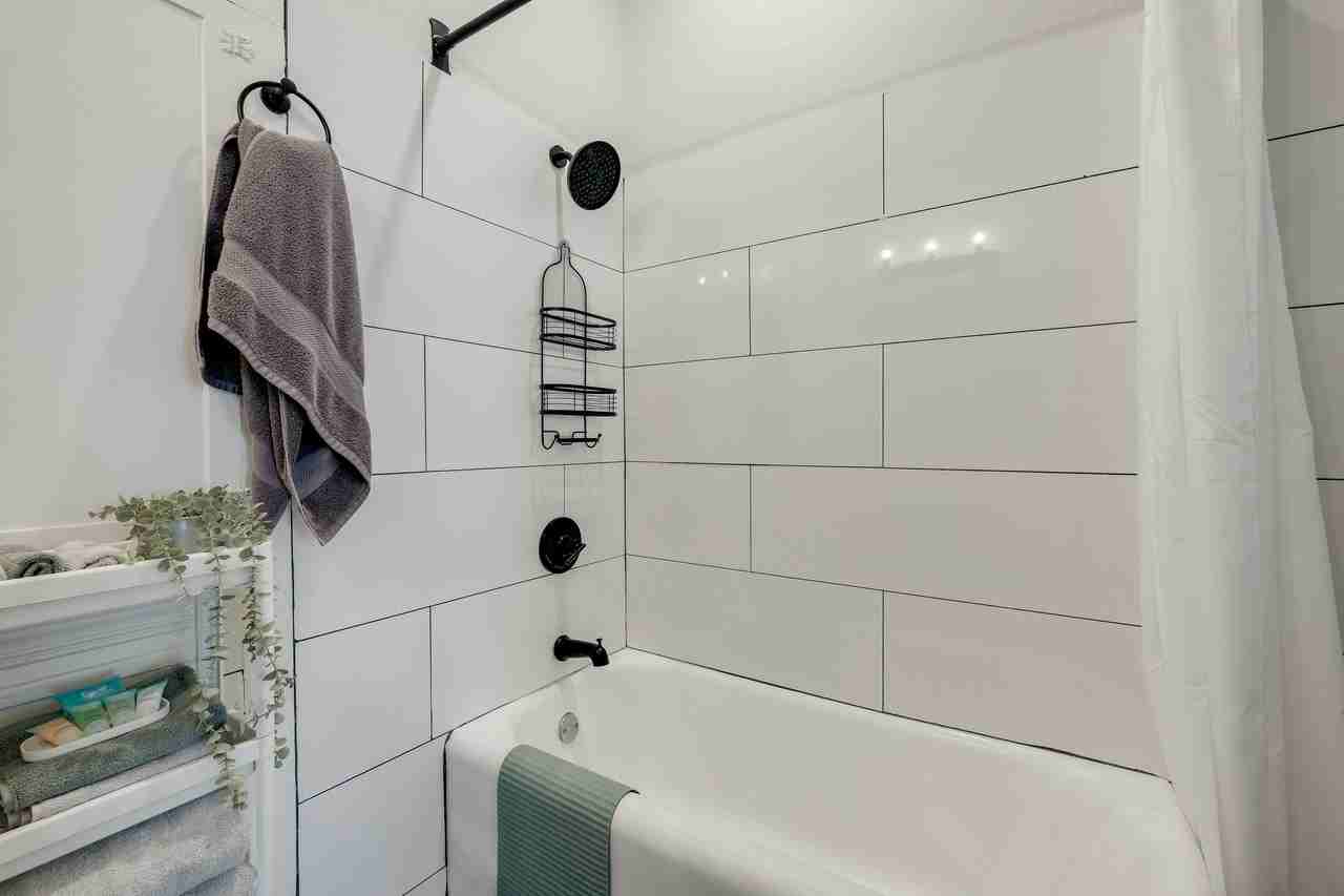 732 Lamar St #1 - Photo 7 of 10