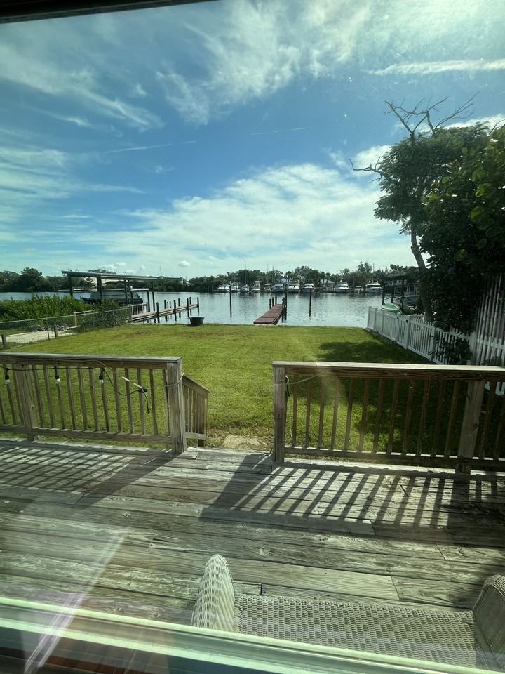 412 Riverside Dr #NA - Photo 2 of 8