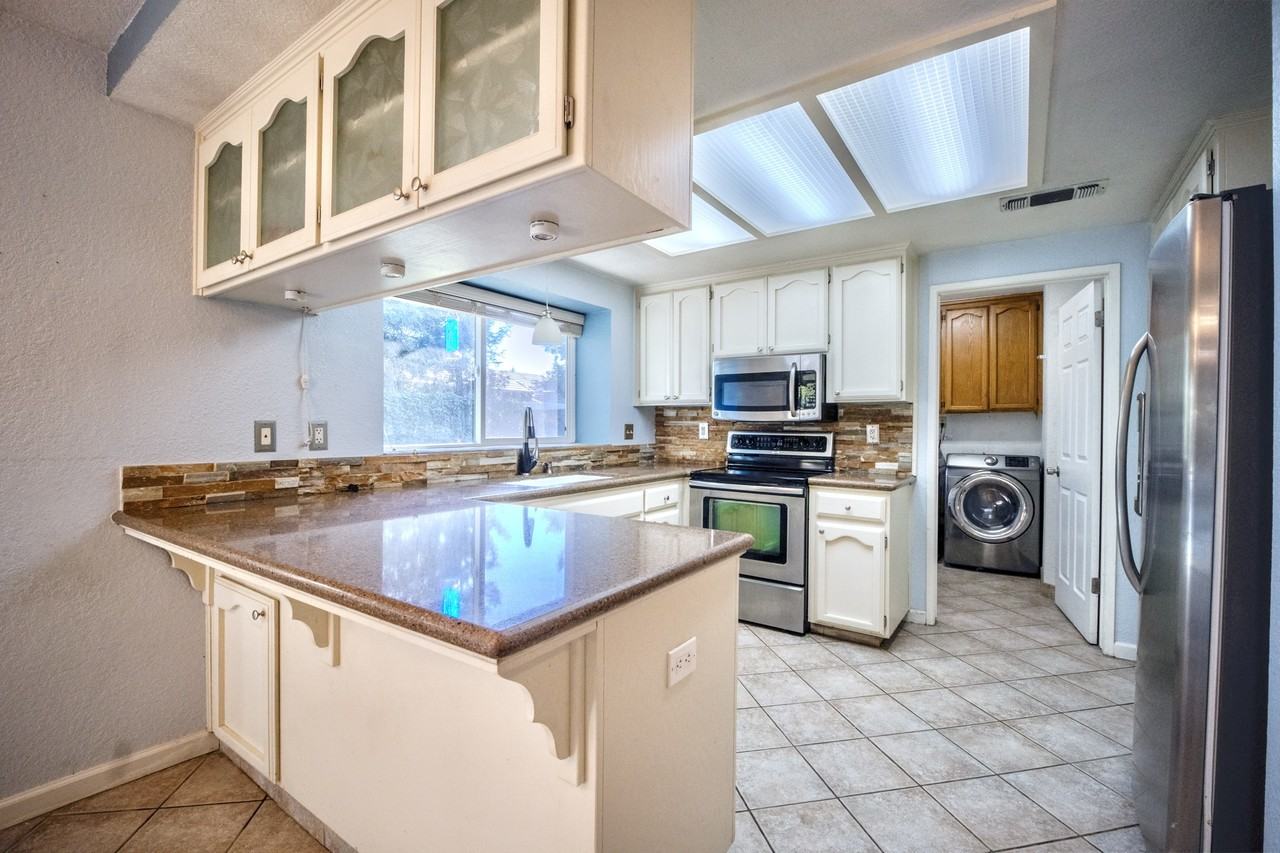 4404 Bluff Creek Dr #NA - Photo 2 of 26