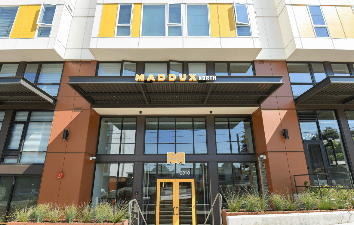 Mt Baker The Maddux Apartments - Photo 2 of 30