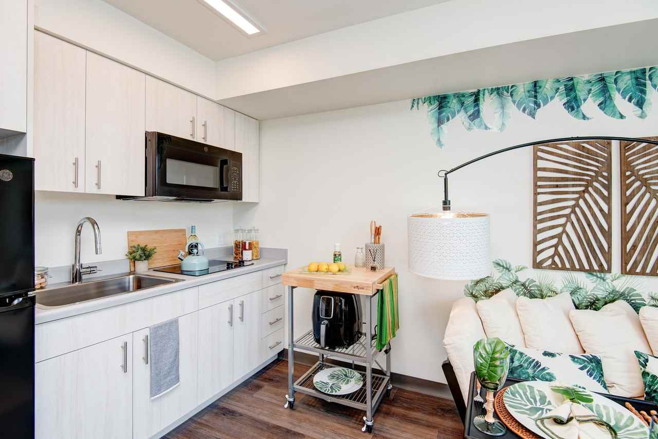 Mt Baker The Maddux Apartments - Photo 7 of 30