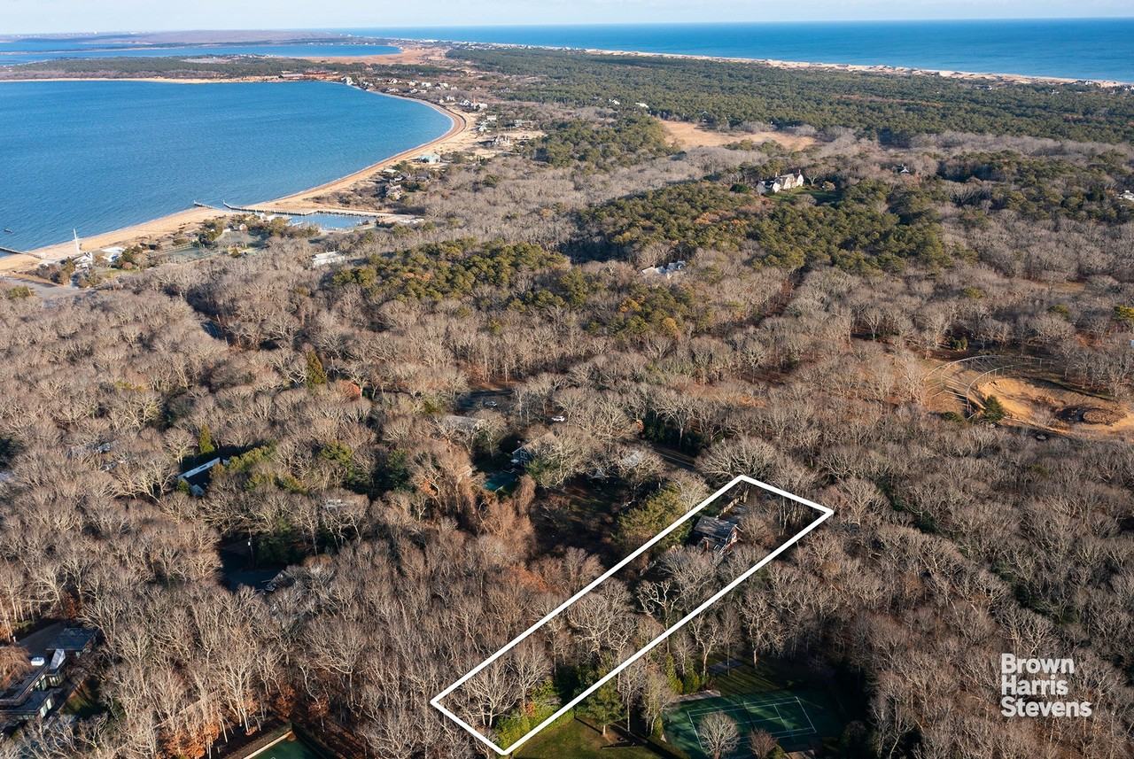 259 Abrahams Landing Rd - Photo 3 of 13