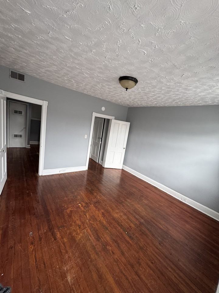 436 Ilchester Ave #2 - Photo 6 of 9