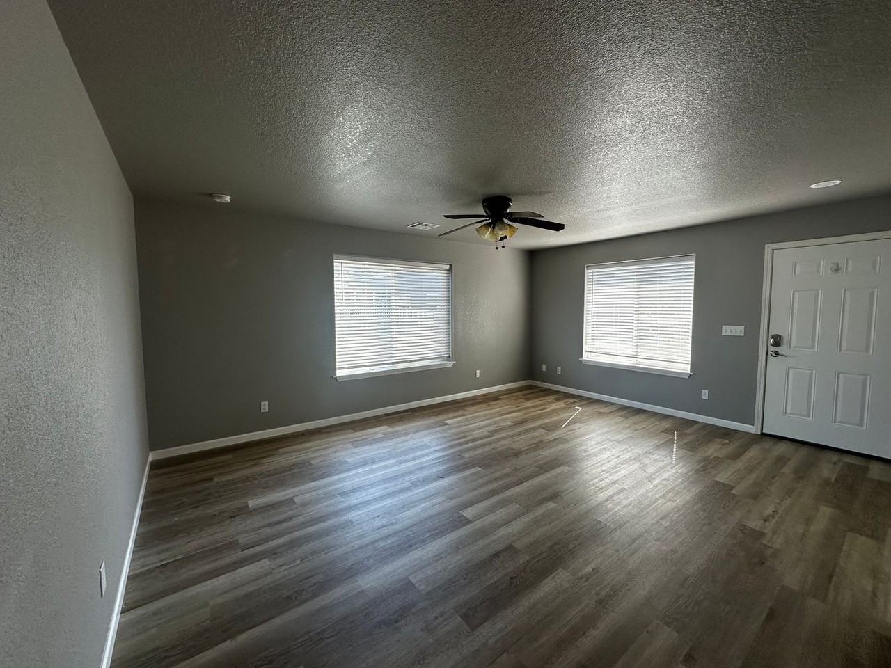 119 Garden Ln - Photo 6 of 7
