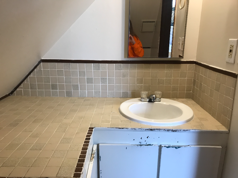 1011 Rood Ave #C - Photo 2 of 6