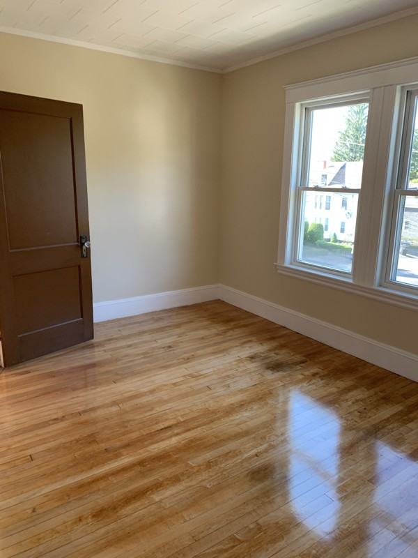 58 Russell St #1stFLUNIT - Photo 6 of 11