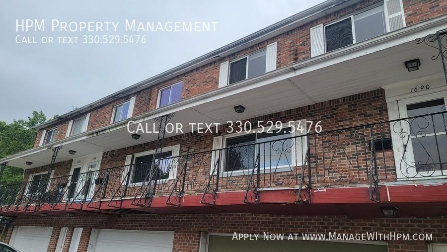 1690 Karg Dr - Photo 2 of 15