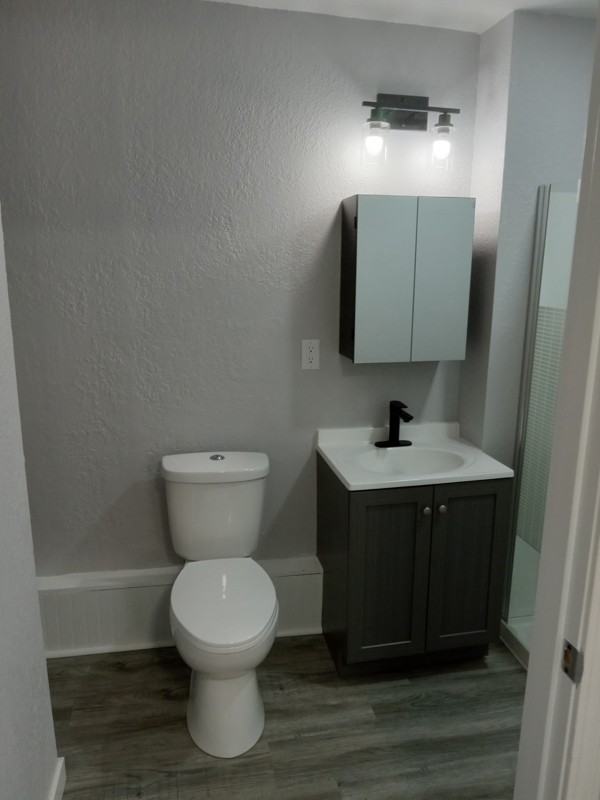 0835 W #6 - Photo 4 of 8