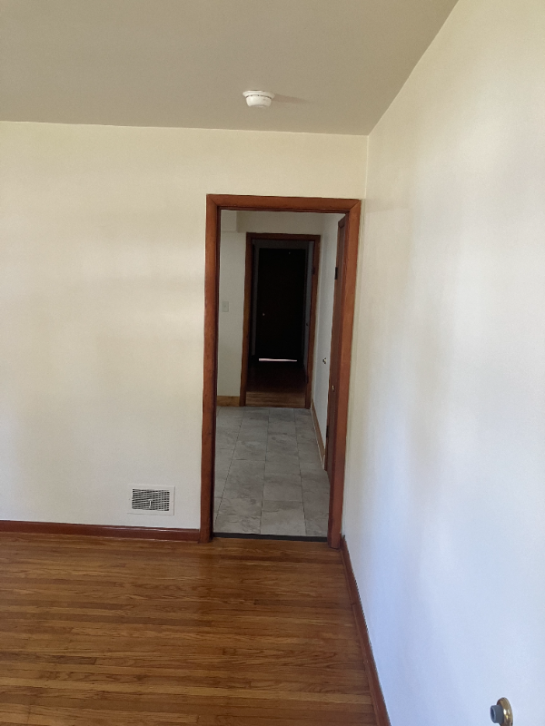 2628 Lindsay Ave - Photo 3 of 17