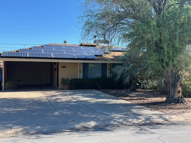 402 E Las Palmaritas Dr - Photo 2 of 19