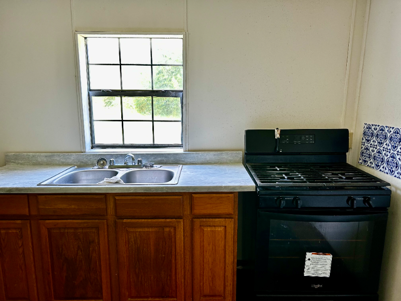 313 Mahlon St - Photo 6 of 12