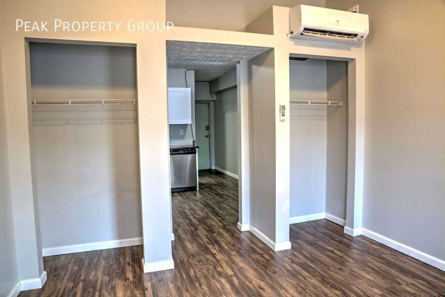 1661 N Pearl St - Photo 6 of 8