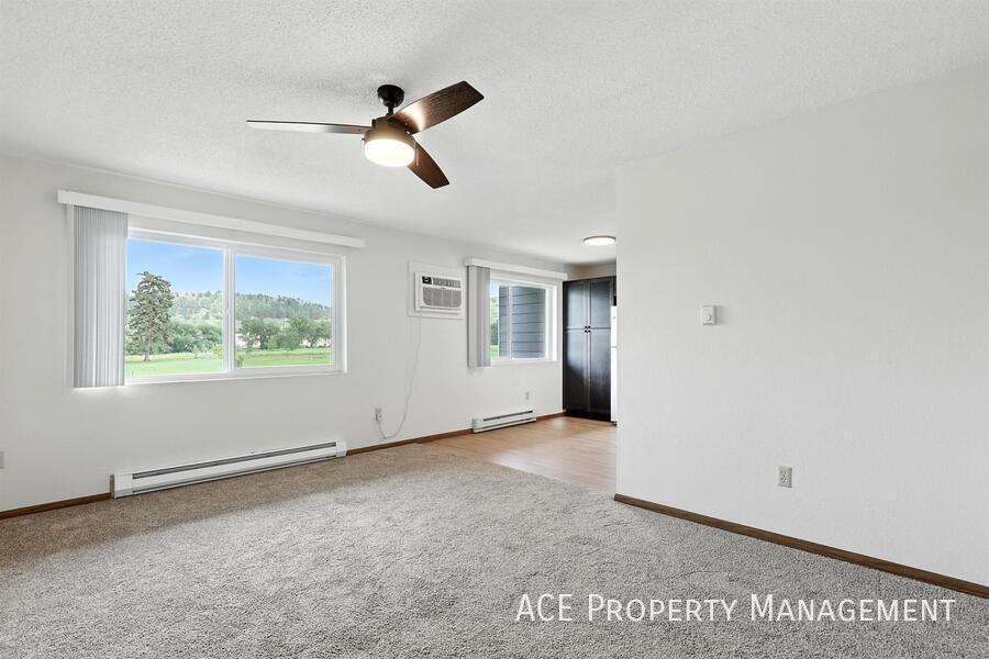 701 Dakota Dr #103 - Photo 2 of 11