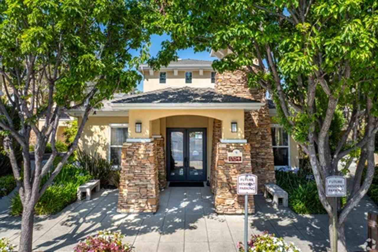 de Tolosa Ranch Apartments - Photo 2 of 50