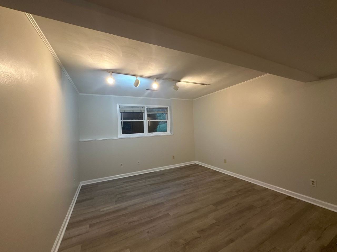 115 Deer Trace Ln - Photo 3 of 11
