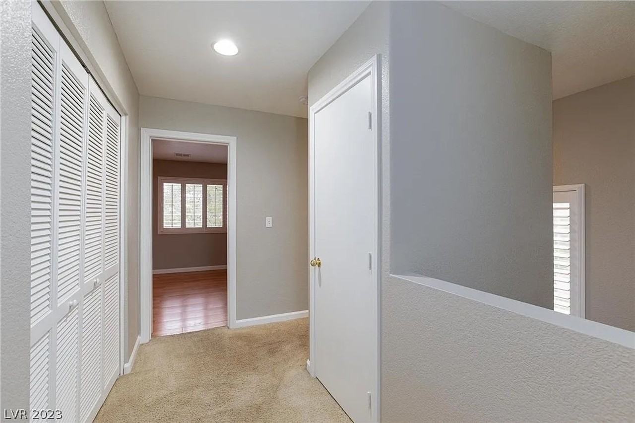 9909 Calabasas Avenue - Photo 3 of 32