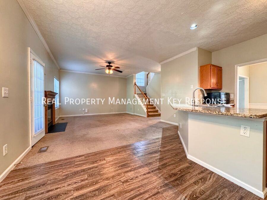 1208 Springwood Dr - Photo 3 of 30