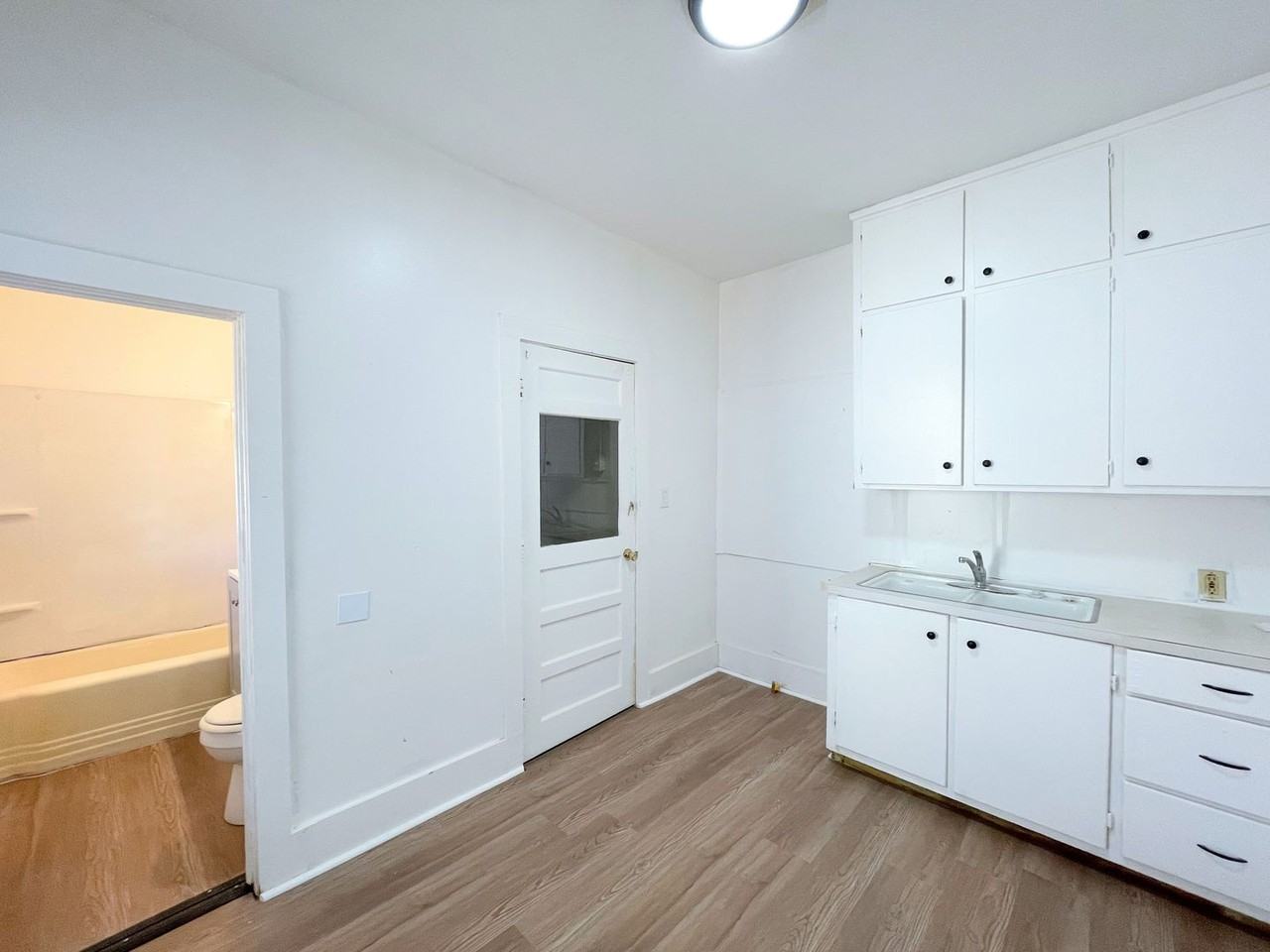 315 W 7th Ave - Photo 6 of 11