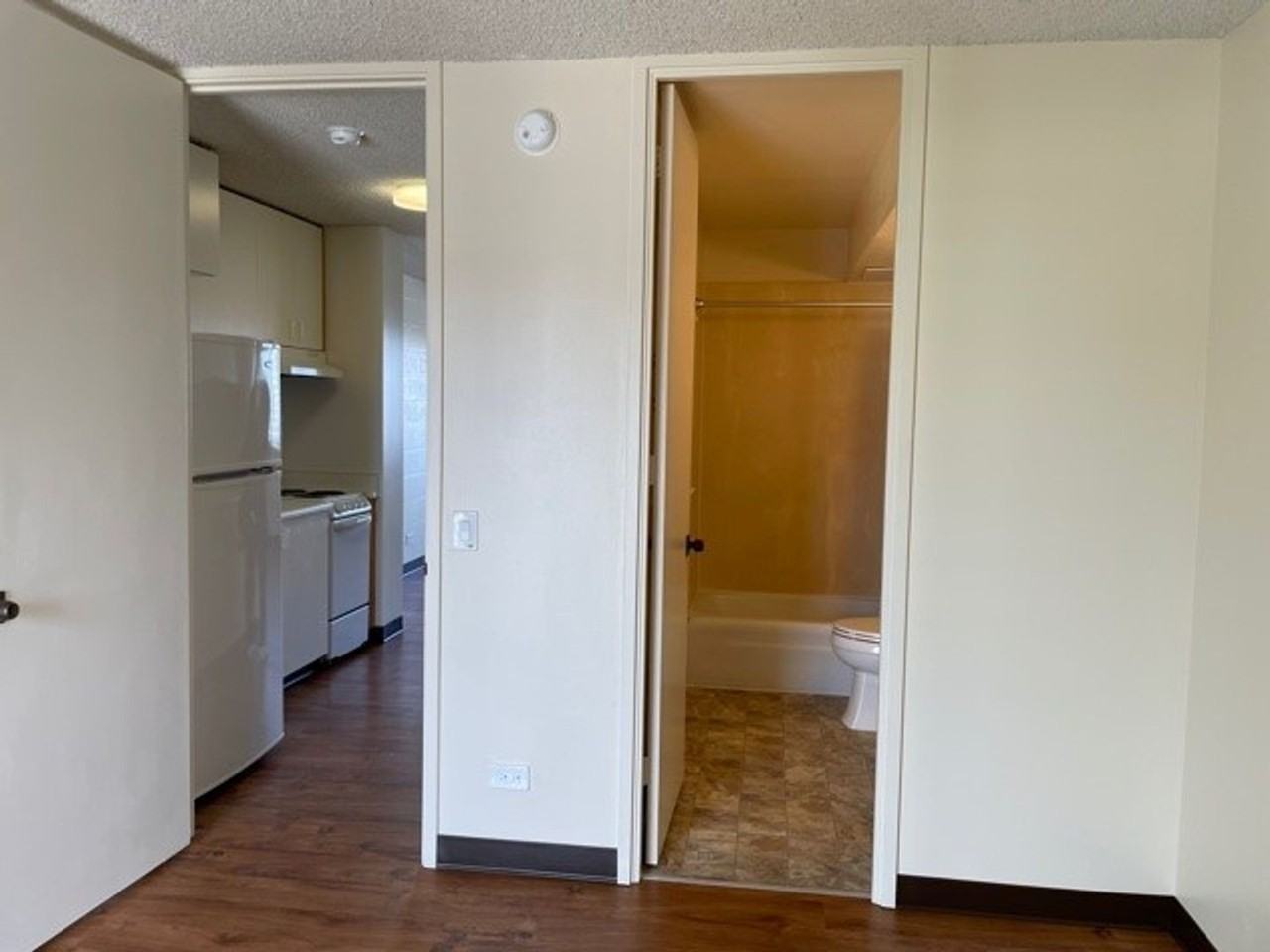 1516 Ward Ave #505 - Photo 7 of 14