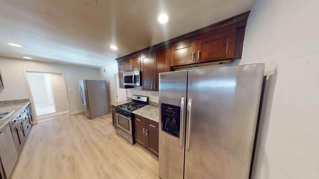 5754 Dorothy Dr - Photo 7 of 24