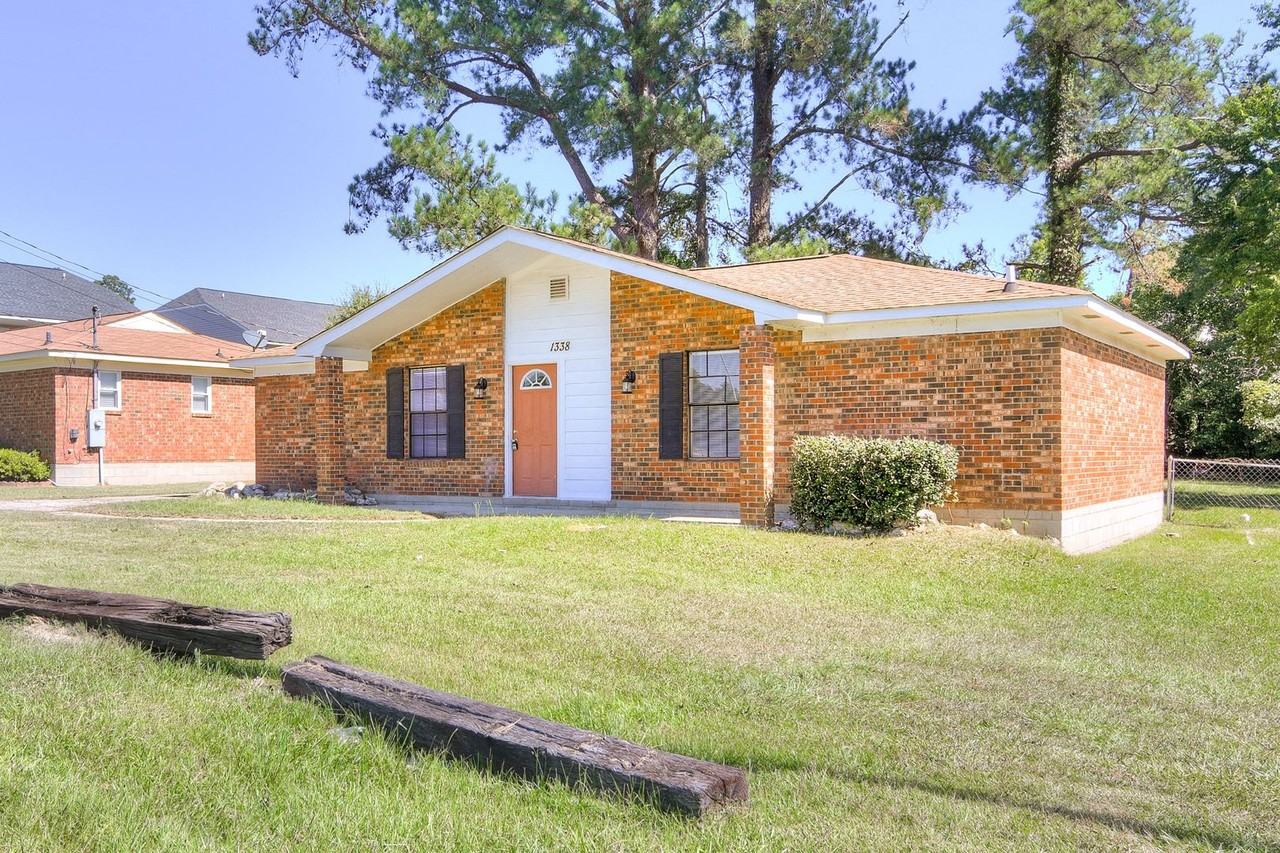 1338 Flowing Wells Road - Photo 2 of 28