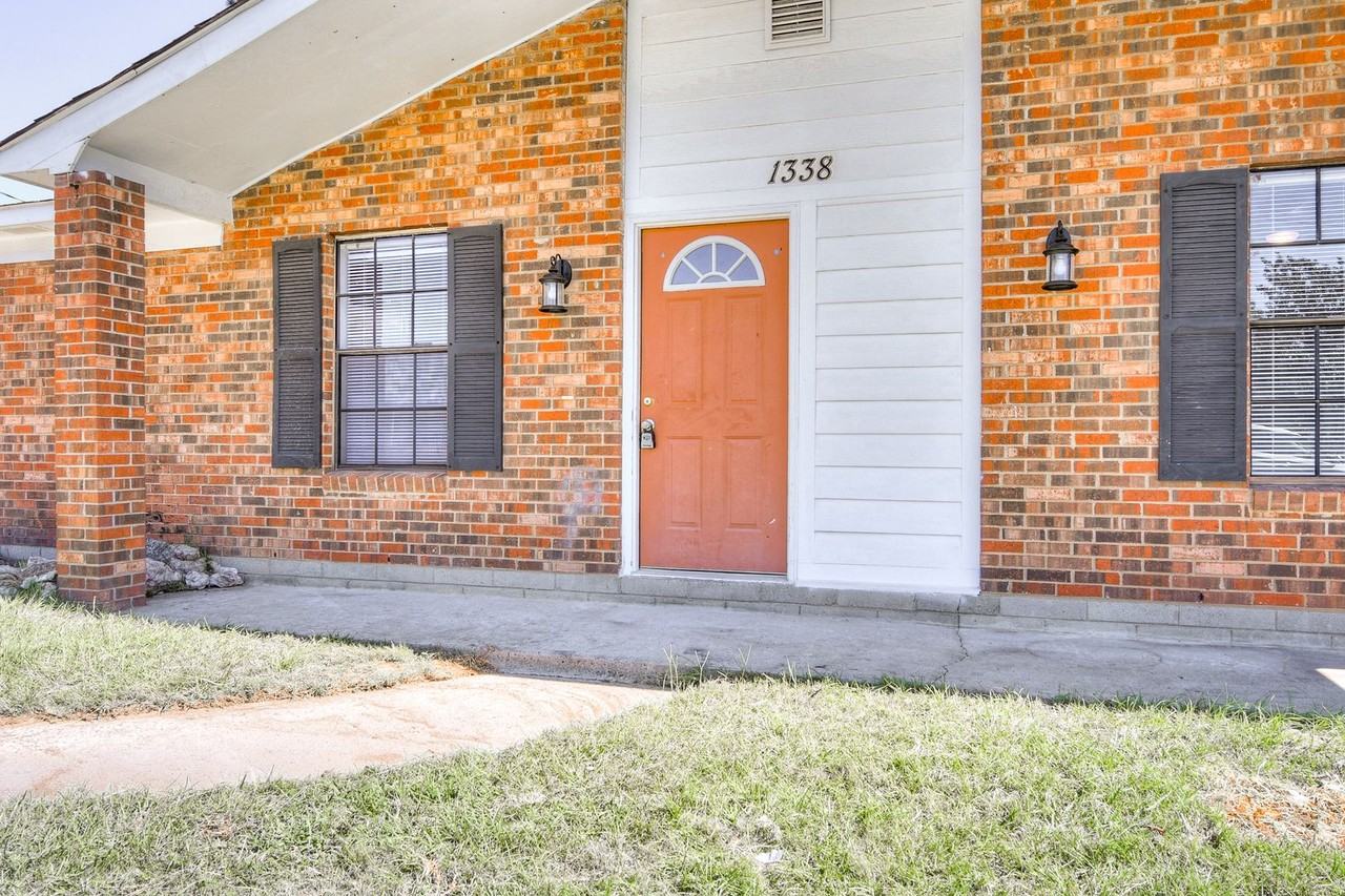 1338 Flowing Wells Road - Photo 3 of 28