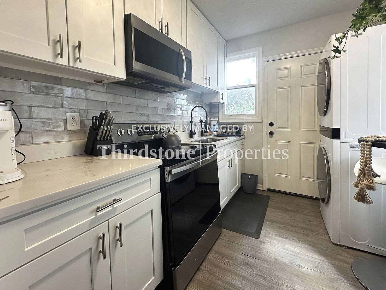 2508 Gilmore Street - Photo 5 of 26