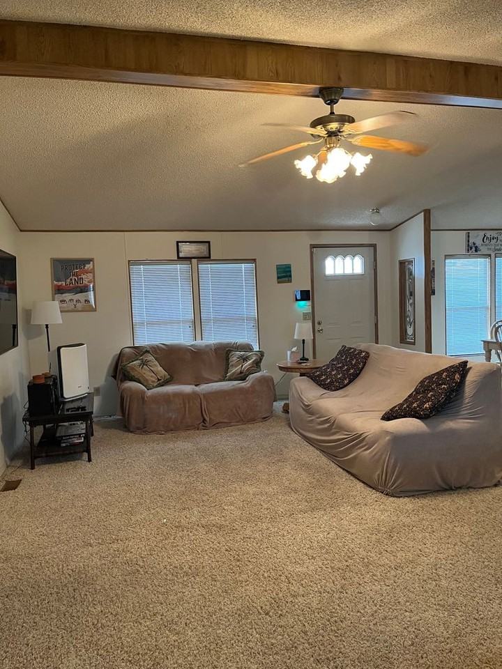 807 Stahlman Drive - Photo 3 of 10