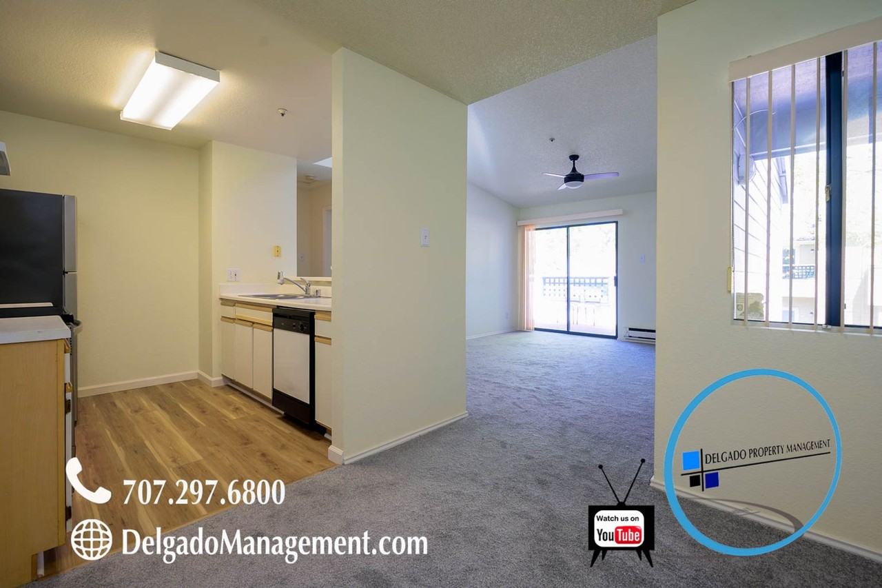 1201 Glen Cove Parkway #1715 - Photo 6 of 17