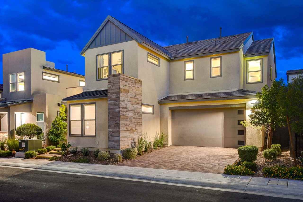 3209 Vittoria Ave - Photo 4 of 50