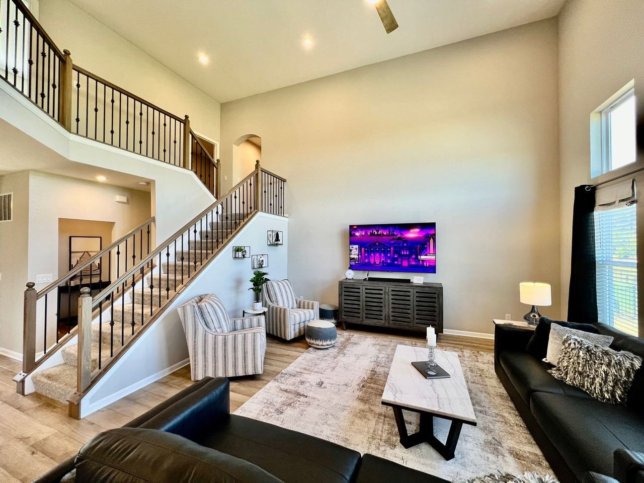 1825 Archerfield Pl - Photo 4 of 46