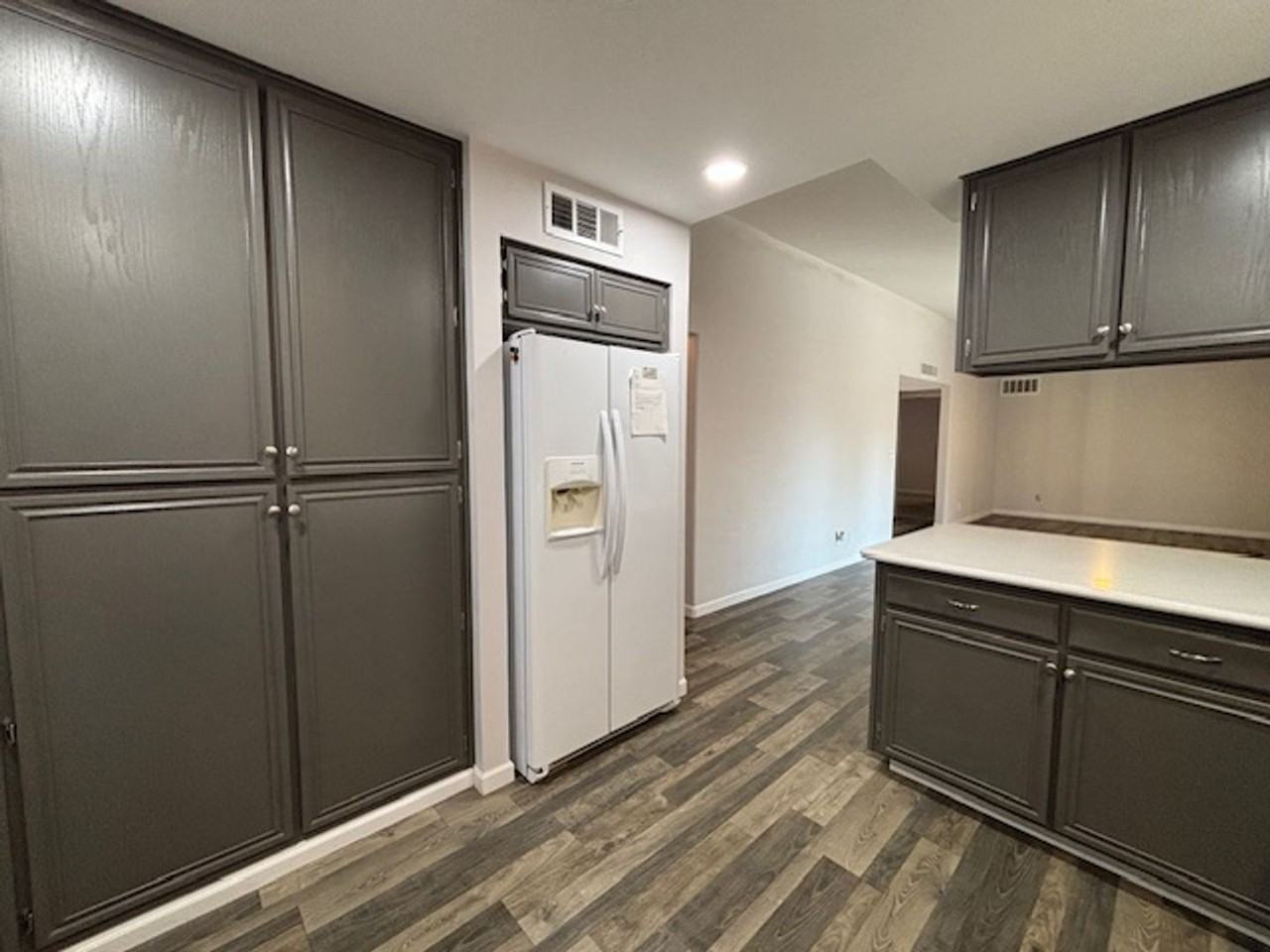 817 Cactus Dr - Photo 6 of 15