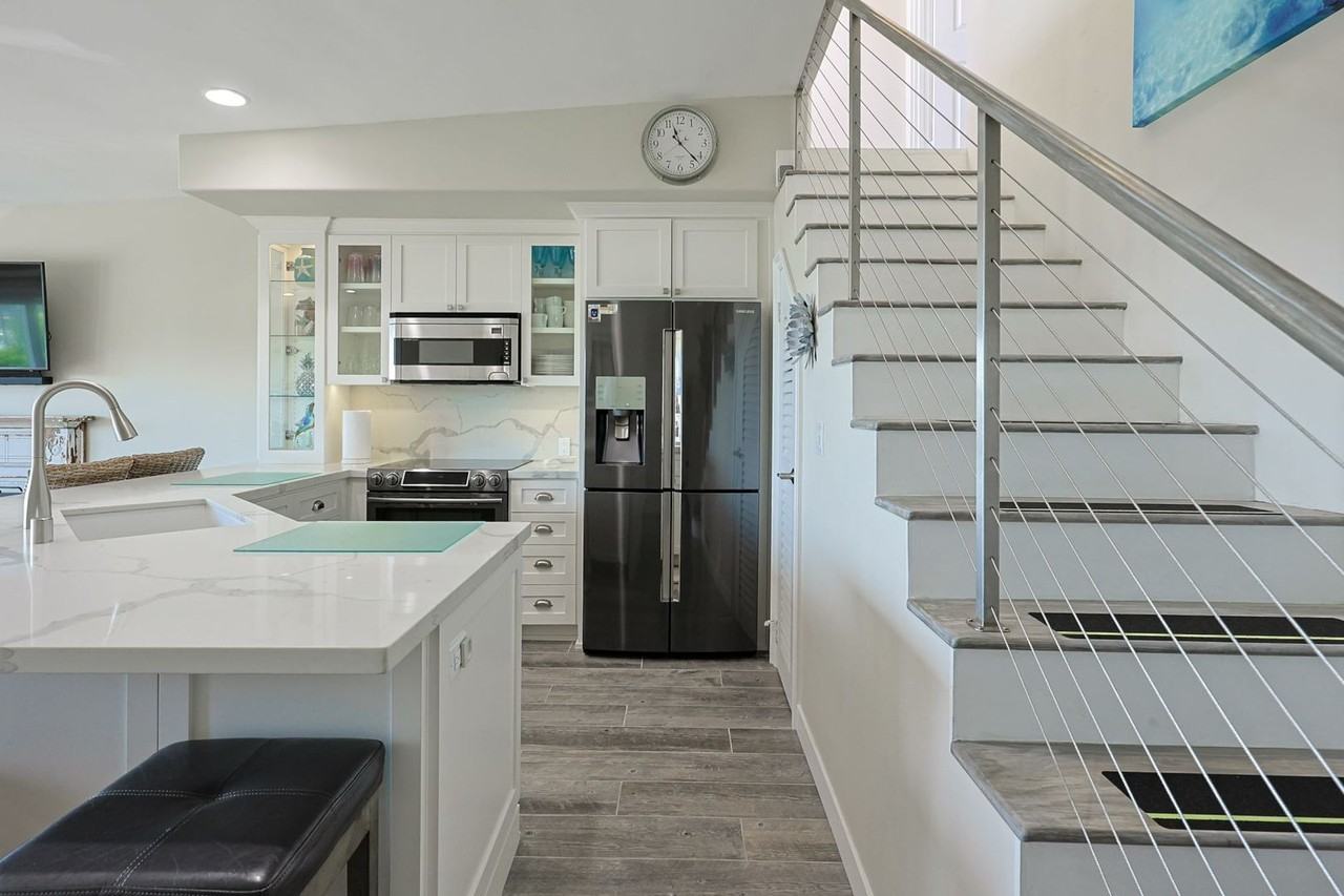 1609 Glorietta Blvd - Photo 3 of 30