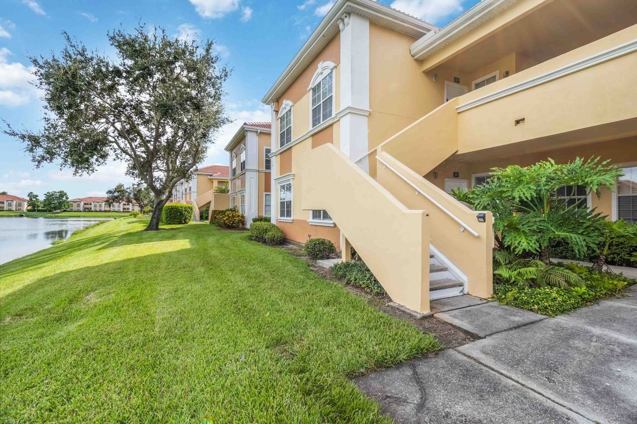 1050 Villagio Cir