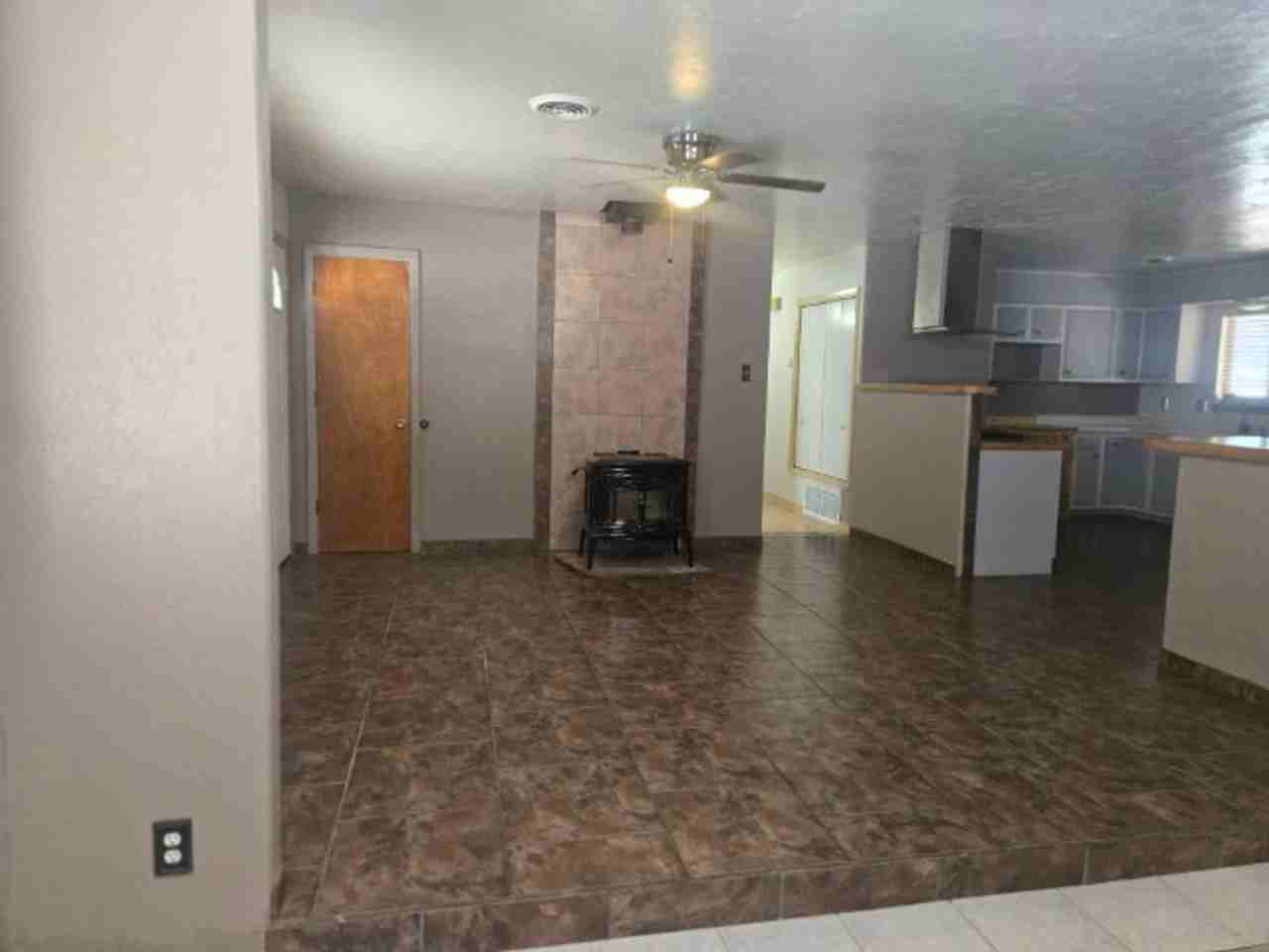 2329 N Kimberly Dr - Photo 3 of 10